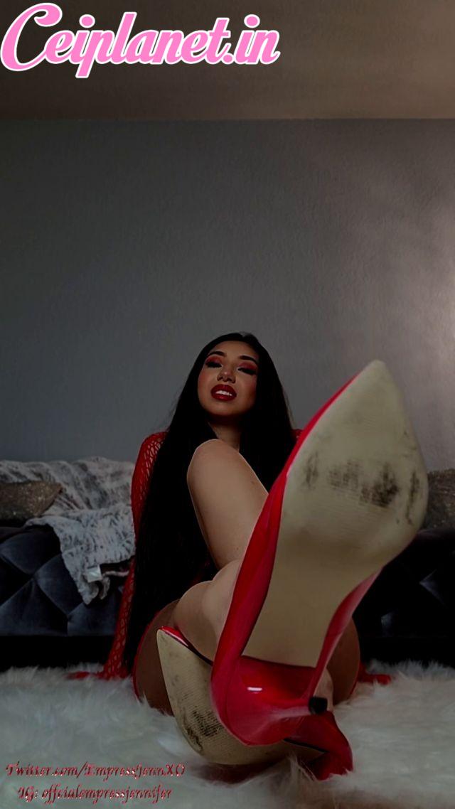Empress Jennifer – Ass and Feet in you FACE