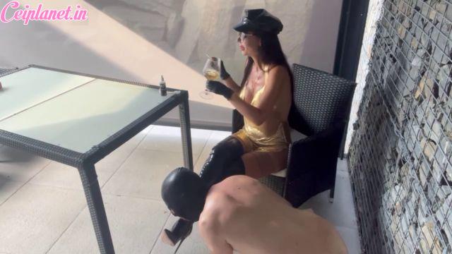 Lady Nikita – Feet Worship And Cigar Smoking