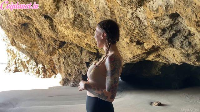 MissIvyDoll – Public Nude Beach