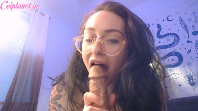 saradoesscience – SPH Sucking A Bigger Cock