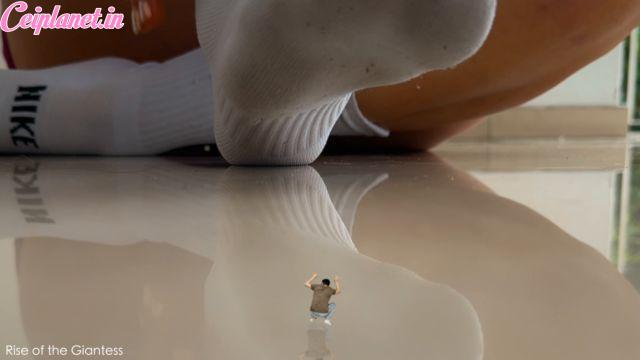 Rise of the Giantess – Giantess Gabriella – A Tiny Man to Squish
