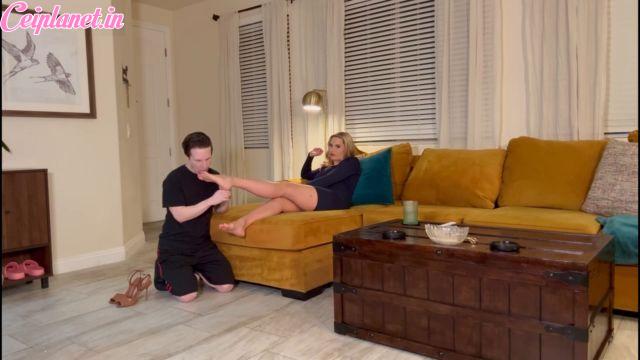 Vegas Subby – Dominated by Princess Alexandria’s Feet