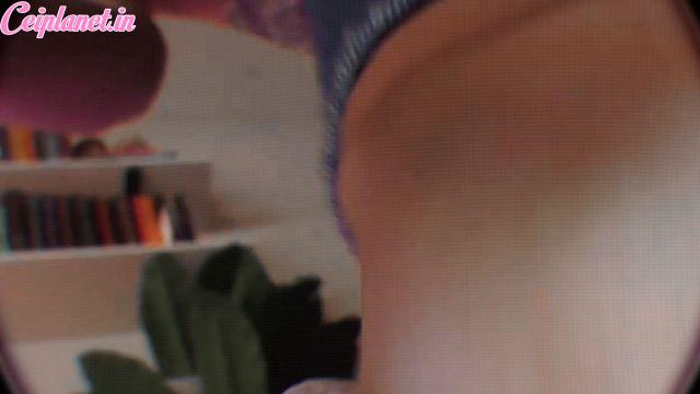 Elle Marz – Squished tiny in my shoe
