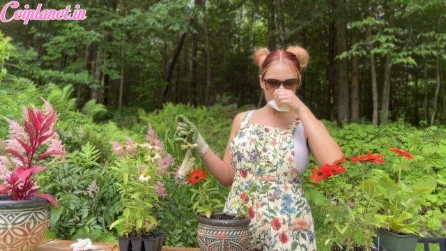 SneezeGoddess – Gardening Interrupted by Sneezing and Nose Blowing