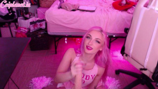 Cheerleader Worships Your Cock