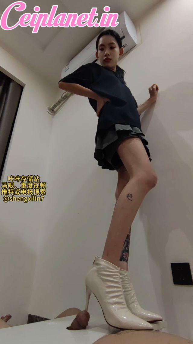 Erosmayan7 – The Customized High Heels Partitions Are Inserted Into Urethra