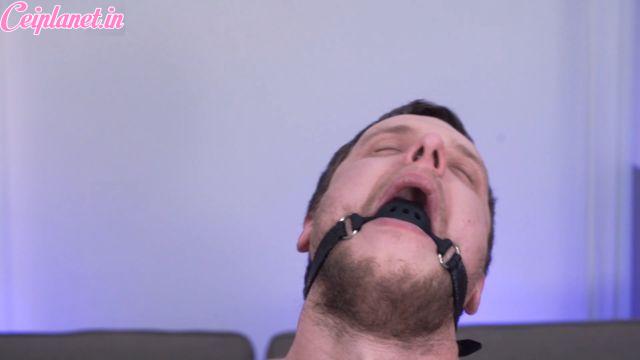 Russian Girls In Fetish – This Cheater Gags On My Dirty Panties