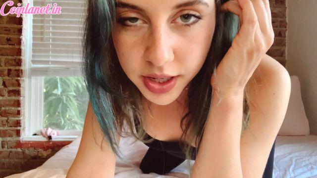 Princess Violette – Dirty Sock Sniffer