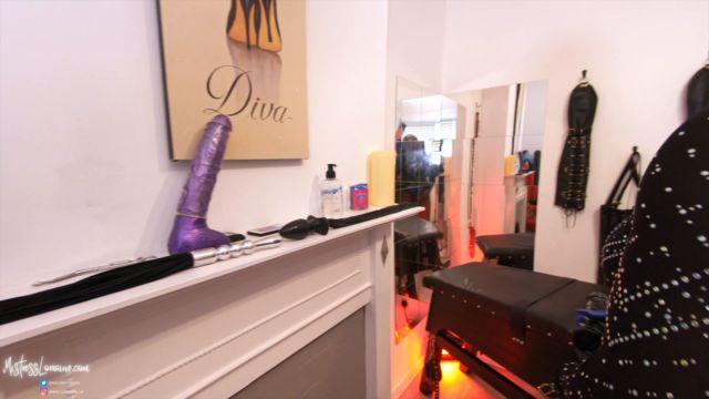 Mistress Lorraines World – Queue For Cock