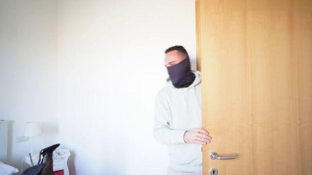 Alba Zevon – Secretary Alba tied up and gagged