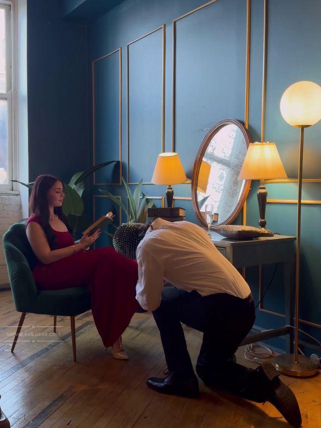 Lexi Luxxe – Silent Commands – Afternoon Reading with My Human Footstool