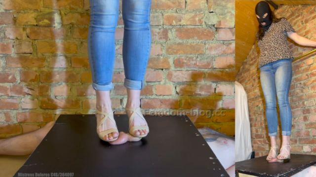 Mistress Dolores Razor-Thin Wedges Cut Your Cock Balls Into Pieces Value Pack