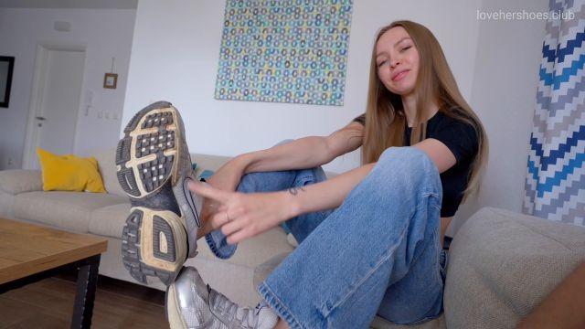 LoveHerShoes – She Came Home In Dirty Nikes – My Dick Ready