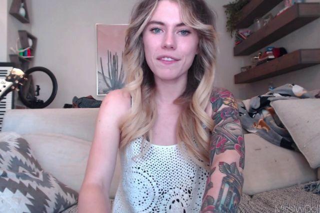 MissIvyDoll – GFE Daddy Lingerie Cum