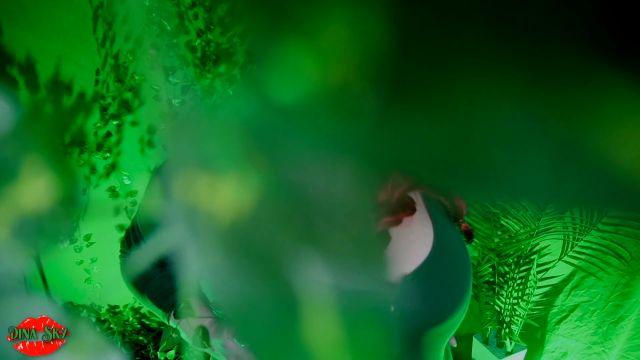 Dina Sky – Poison Ivy s Bukkake Is Better