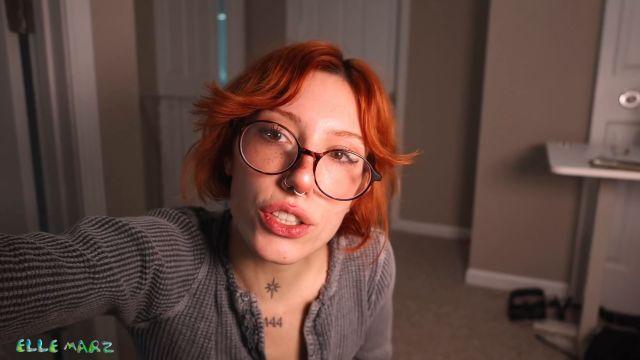 Elle Marz – Strapping You