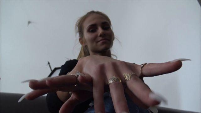 Glamour Brats Megastore – Cecilia – Worship My Hands Slave