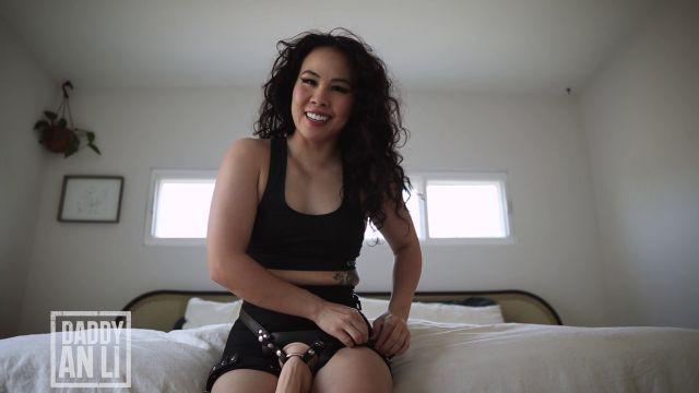 Dominatrix An Li – Anal Workout