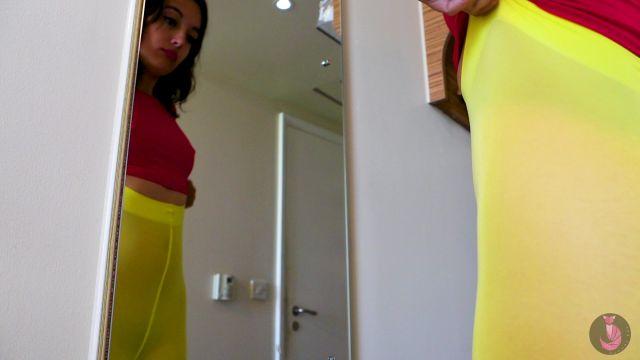 Summer Fox – Winnie Gets Fat And Stuck