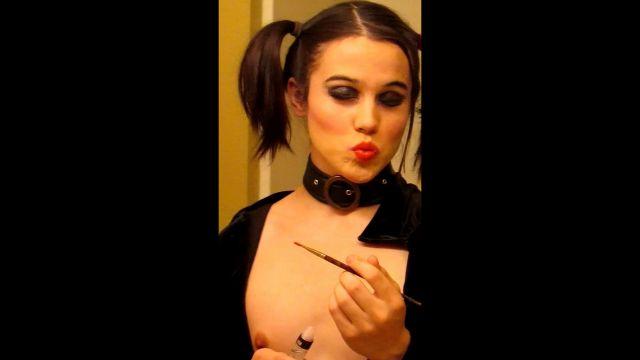 Tia Tizzianni – Nyxi Fucked Doggy Style In Nipple Clamps