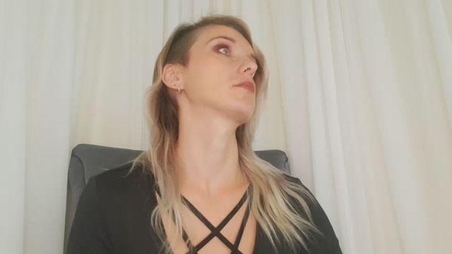 Lexi Snow – Giantess Blowjob In Court Lexi Snow – Giantess Blowjob In Court
