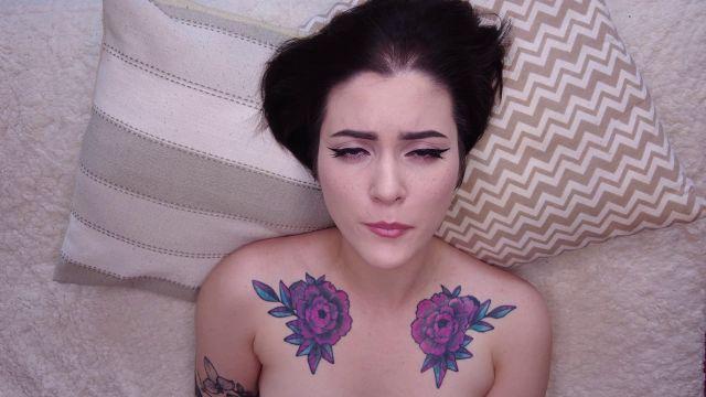 Stacymoon – Beautiful Agony